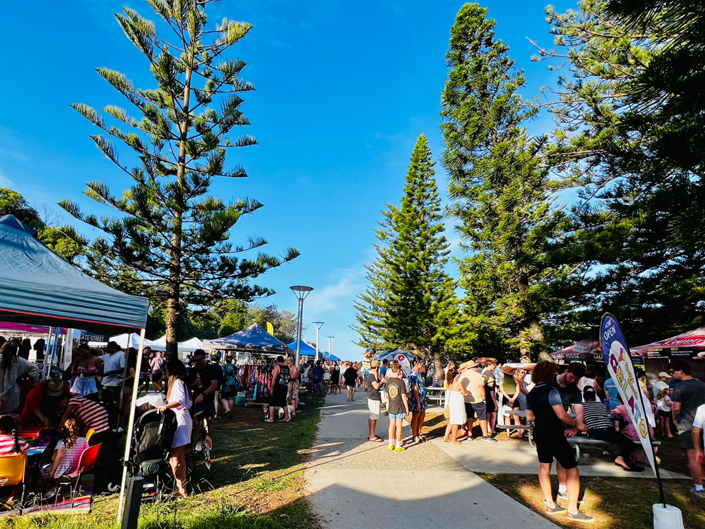 Caves Beach Sunset Market