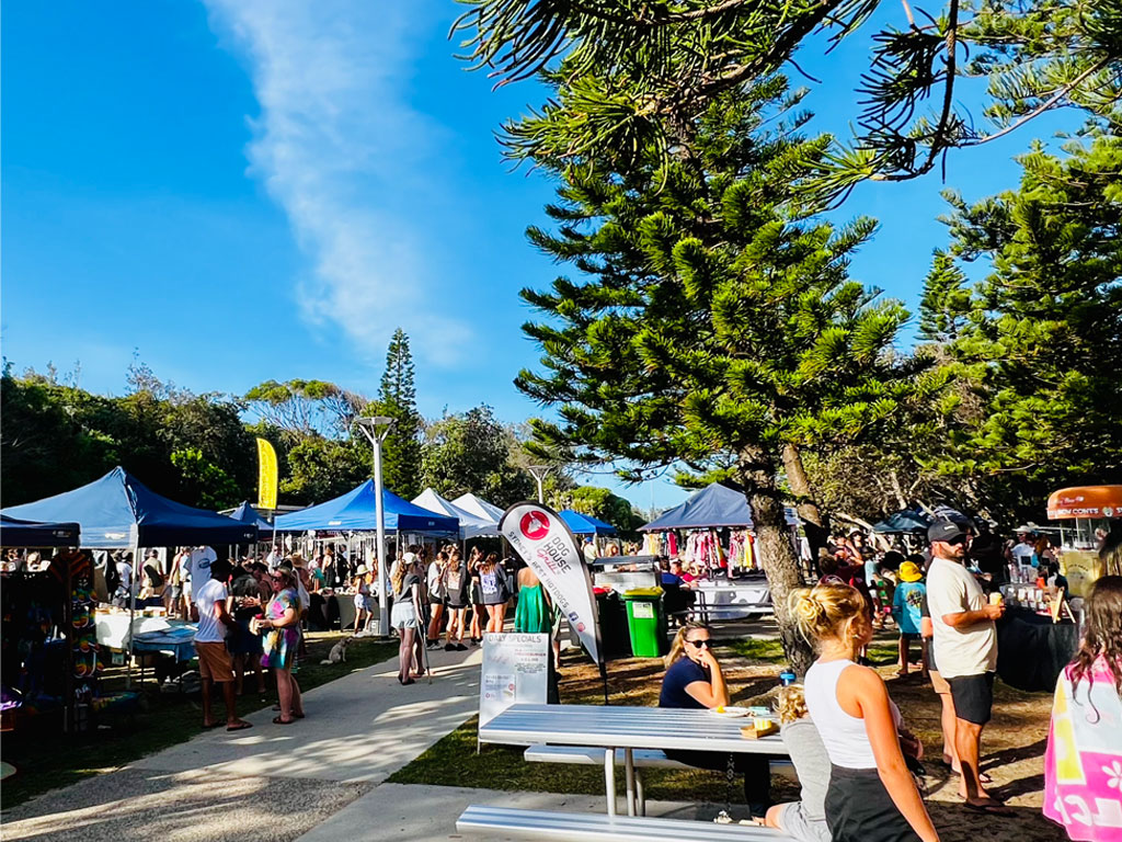 Caves Beach Sunset Market