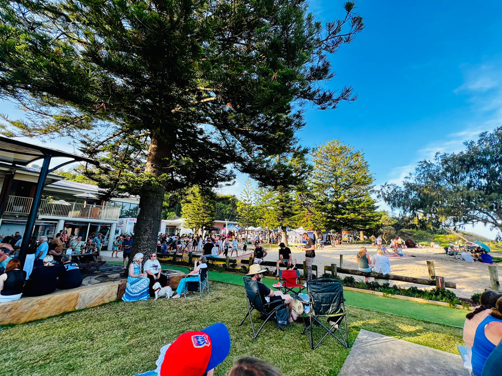 Caves Beach Sunset Market